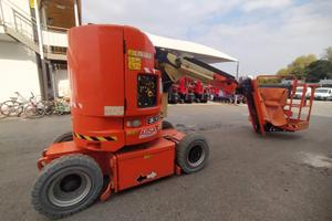 Piattaforma aerea JLG E300 AJP ELETTRICO anno 2012