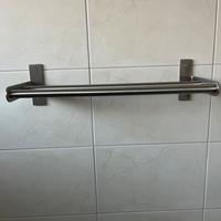 Porta rotolo e porta asciugamani bagno