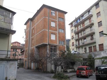 Immobile in asta di 106 m² con 3 locali a Serra Ri