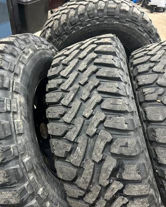 Cerchi Jeep Wrangler JK  con gomme 35 12.50 17