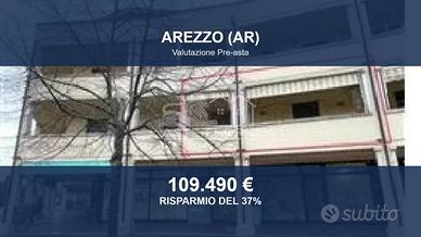 Immobile in asta di 79 m² con box auto a Arezzo