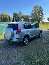Toyota RAV 4 RAV4 2.2 D-4D 177 CV Sol Plus