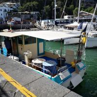 Barca da pesca con licenza