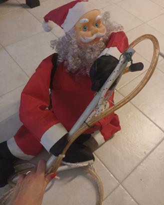 Babbo natale con scala che si illumina