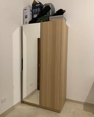 Armadio IKEA usato pochissimo