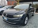volkswagen-tiguan-2-0-tdi-150-cv-scr-dsg-km-8681