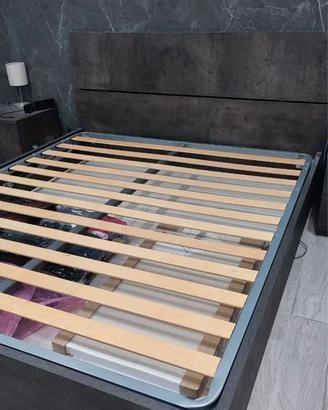 Letto matrimoniale contenitore e comodini