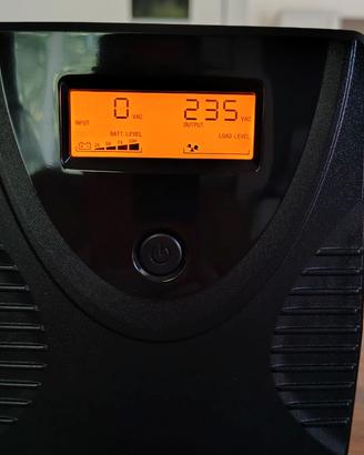 UPS Gruppo Continuità 1500VA/900W