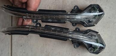 Indicatori/frecce specchietti  Seat Leon 