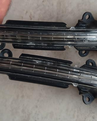 Indicatori/frecce specchietti  Seat Leon 