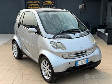 Smart ForTwo 700 coupé passion (45 kW)