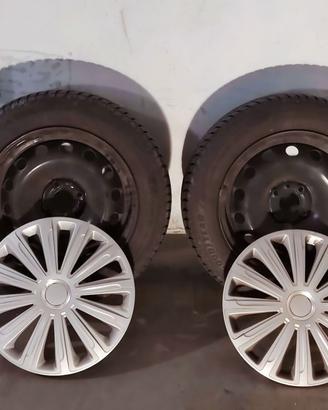 Pneumatici 175/65 R15 88T con cerchi