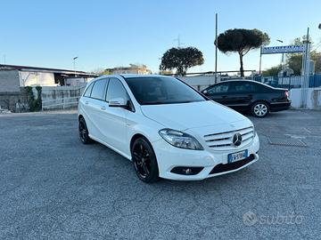 Mercedes b180