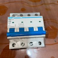 Interruttore Magnotermico