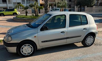 RENAULT CLIO unico proprietario