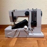 macchina da cucire Necchi 