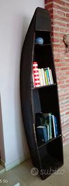 Antica barca vietnamita per libreria