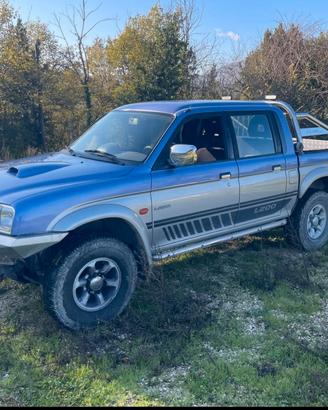 Mitsubishi l200