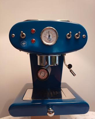 macchina del caffè  ILLY X1  blu design by FRANCIS