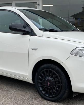 Lancia Ypsilon 1.0 FireFly 5 porte S&S Hybrid Ecoc
