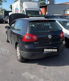 RICAMBI USATI AUTO VOLKSWAGEN Golf 5 Berlina BRU D