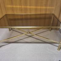 Tavolino metallico dorato con vetro