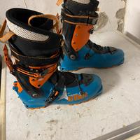 Scarponi scialpinismo Atomic Backland