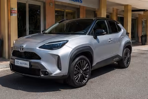 Toyota Yaris Cross 1.5h Trend fwd 116cv e-cvt *Pro