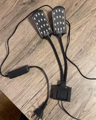Lampada LED acquario doppio braccio flessibile
