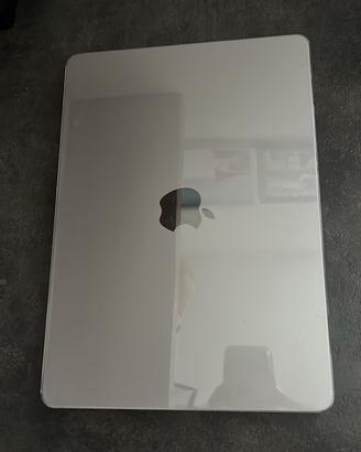 MacBook Air 13" M2 (256 GB)