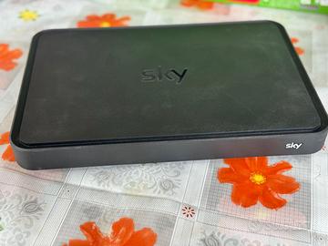 Decoder Sky Q Black, completo di telecomando