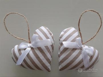 Decorazioni shabby chic 2 cuori a righe beige con