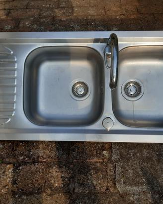 Lavabo acciaio