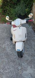 Scooter Peg perego Vespa elettrica