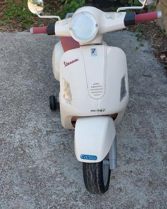 Scooter Peg perego Vespa elettrica
