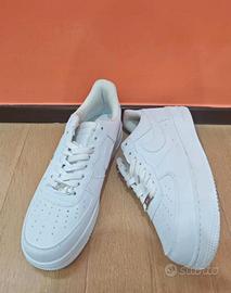 Nike Air Force 1 bianche originali – taglia 40