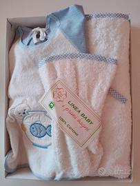 set nuovo accappatoio guanto e bavaglino 