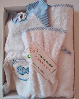 set nuovo accappatoio guanto e bavaglino 