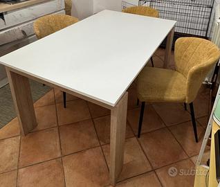 Tavolo e 4 sedie - Come Nuovo/Perfette condizioni