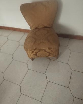 coppia di poltroncine vintage più sedia