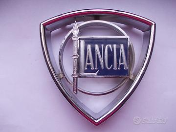 Stemma-Logo griglia anteriore Lancia Beta