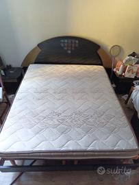 Camera matrimoniale più materasso ergonomico