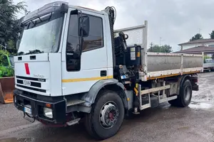 IVECO EUROCARGO 180E28K RIBALTABILE + GRU