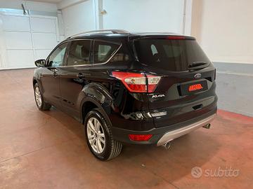 Ford Kuga 1.5 TDCI 120 CV S&S 2WD Powershift Editi
