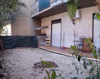 Bilocale arredato utenze incluse Aci Castello