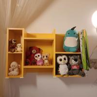 Mobili per cameretta ragazzi/e colorata e robusta.