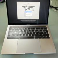 MacBook Pro 13" con Touchbar - 2016