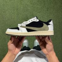 Travis Scott x Air Jordan 1 "Medium Olive" 39