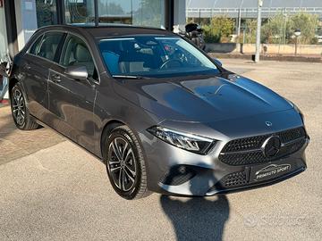 Mercedes-benz A PLUG-IN LED/PELLE/NAVI