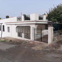 Vende villa a pochi passi dal mare Balatazze